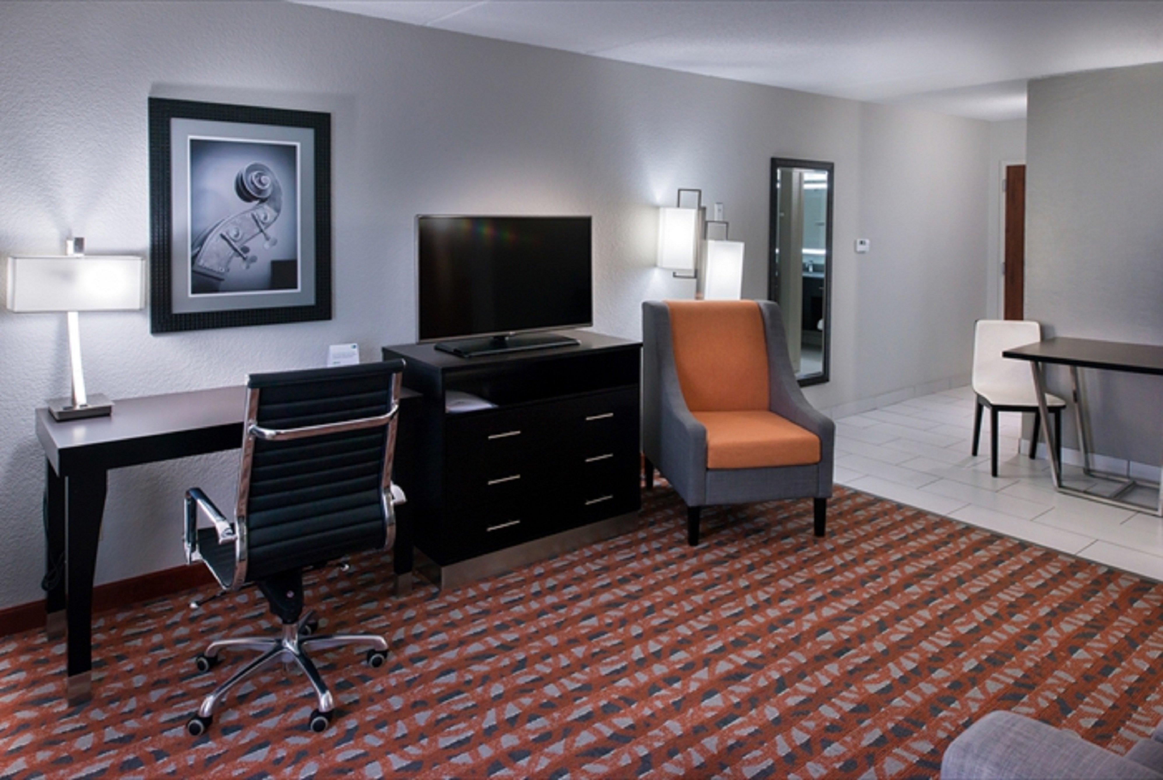 Holiday Inn Express & Suites Nashville Southeast - Antioch By Ihg Exterior photo