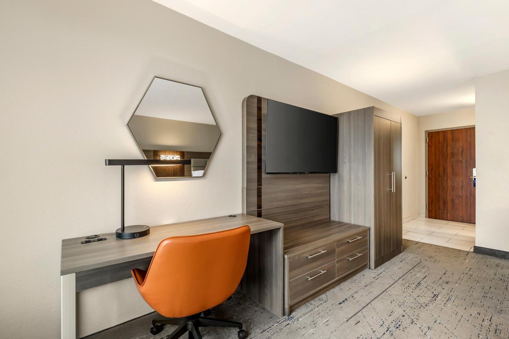 Holiday Inn Express & Suites Nashville Southeast - Antioch By Ihg Exterior photo